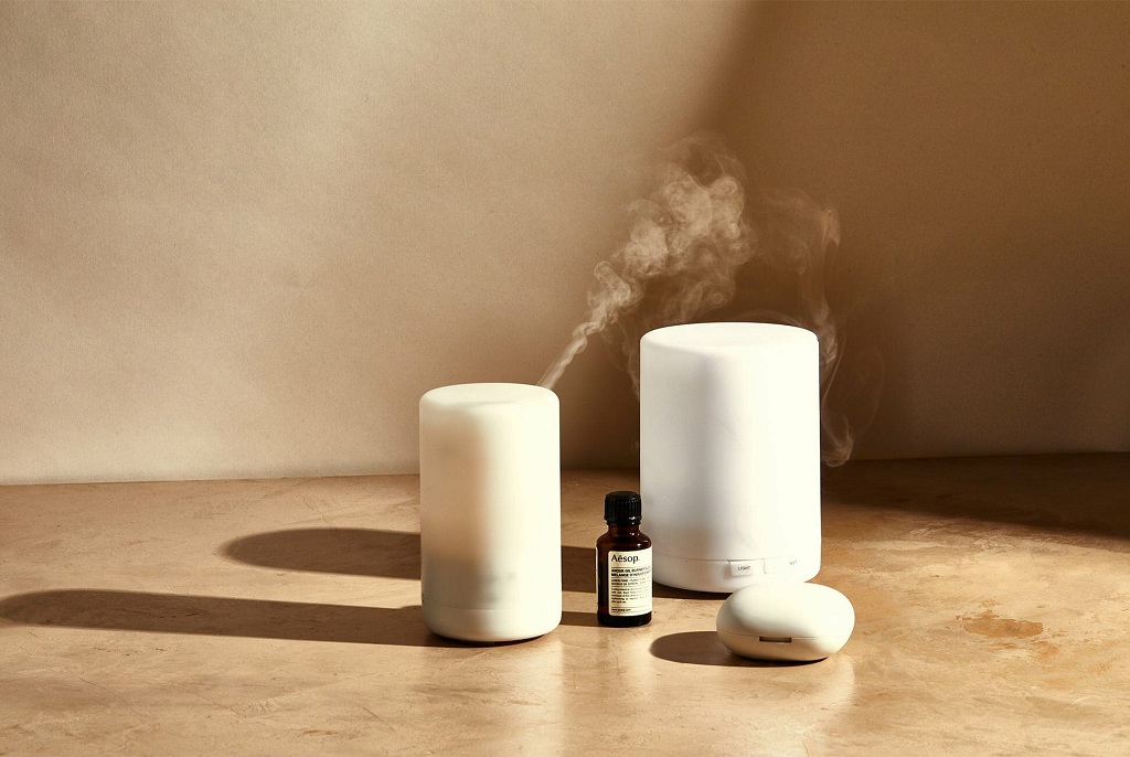 Aromatherapy and Essential Oils to Improve  Overall Well Being